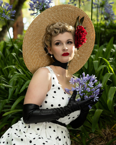 Woman's Scoop Neck Polka Dot Swing Dress in White-Black