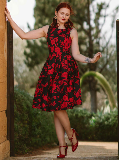 Annie Retro Floral Swing Dress in Black/Red