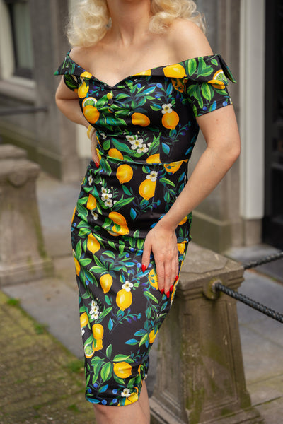 EU STOCK Monroe Off-the-Shoulder Pencil Dress in Black Lemon Print