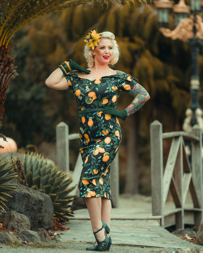 EU STOCK Monroe Off-the-Shoulder Pencil Dress in Black Lemon Print
