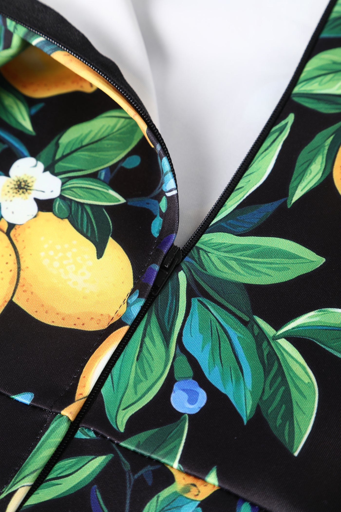 EU STOCK Monroe Off-the-Shoulder Pencil Dress in Black Lemon Print