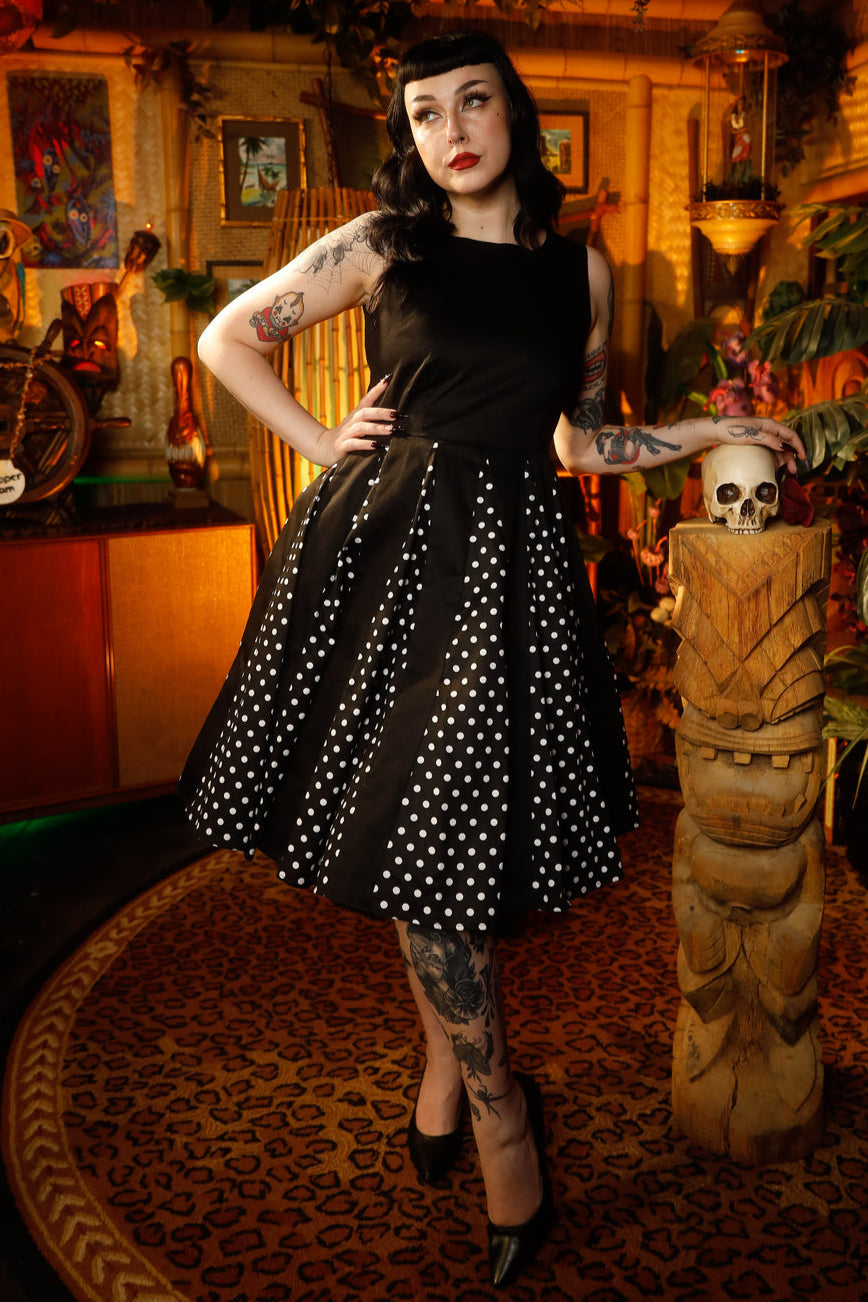 Judith Cotton Retro Pleated Dress in Black Polka Dots