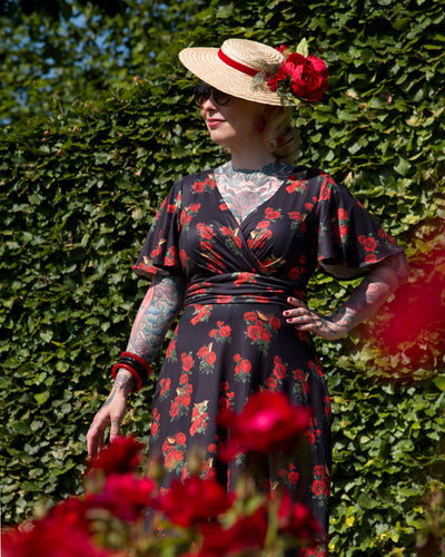 EU STOCK Donna Cross Over Bust Flared Dress in Red Roses & Bird Print