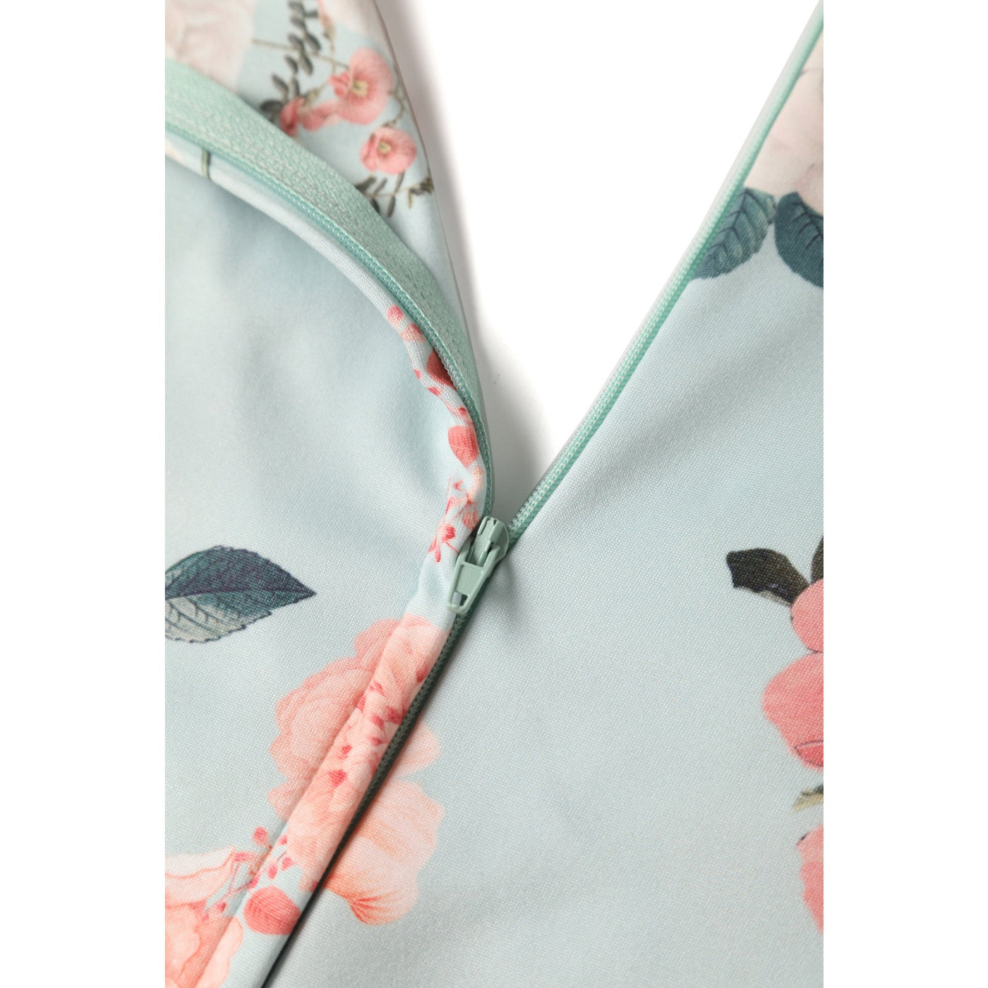 EU STOCK Donna Petal Sleeved Dress in Pale Blue and Floral Print