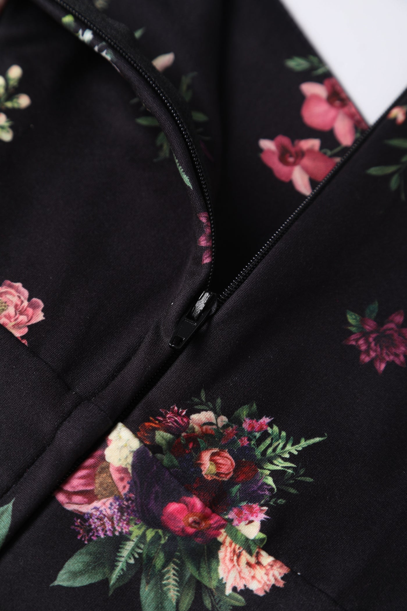 Scarlette Long-Sleeved Stretchy Dress in Black with Floral Print