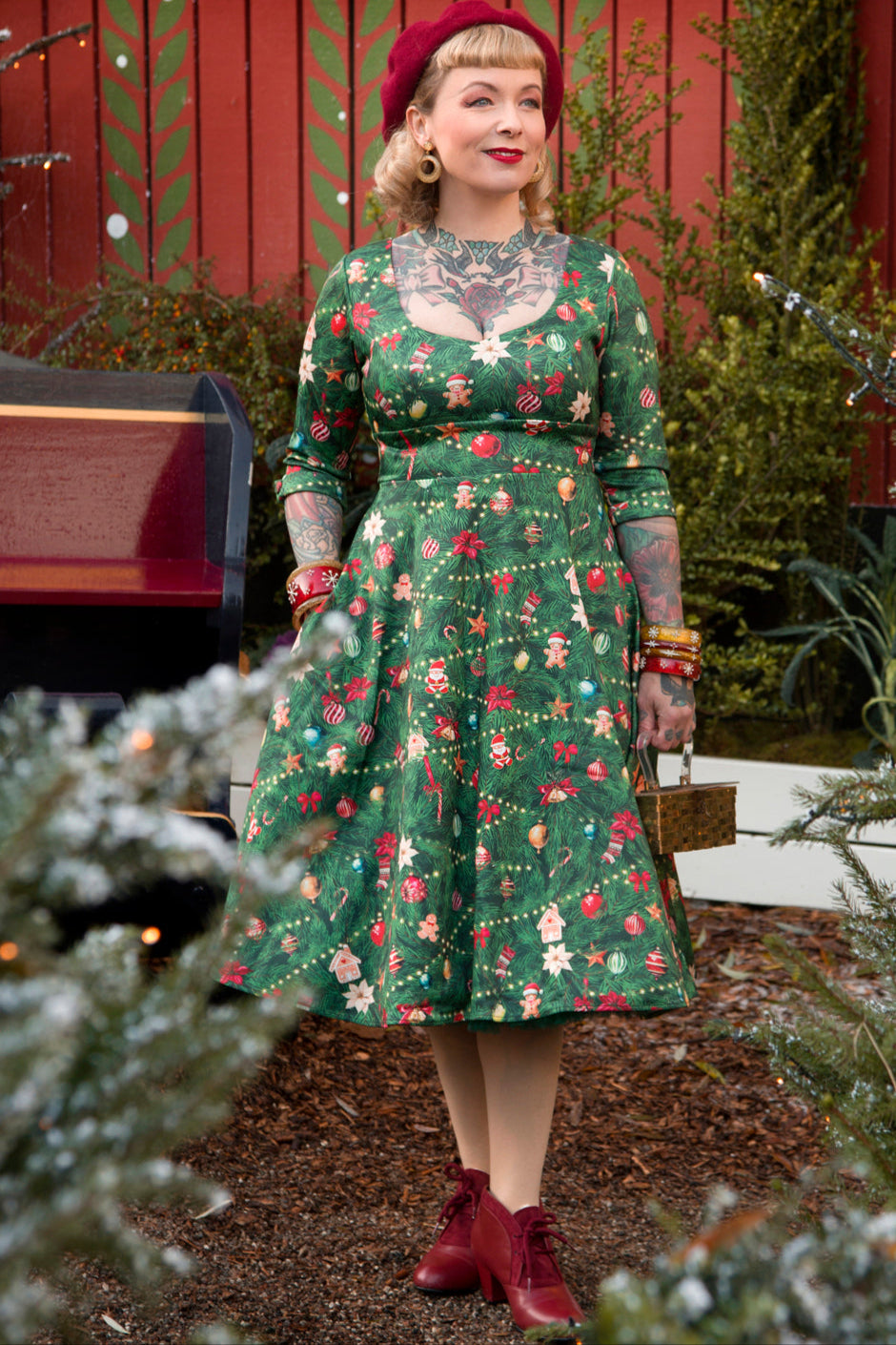 Scarlette Green Long-Sleeved Xmas Tree Print Stretchy Dress