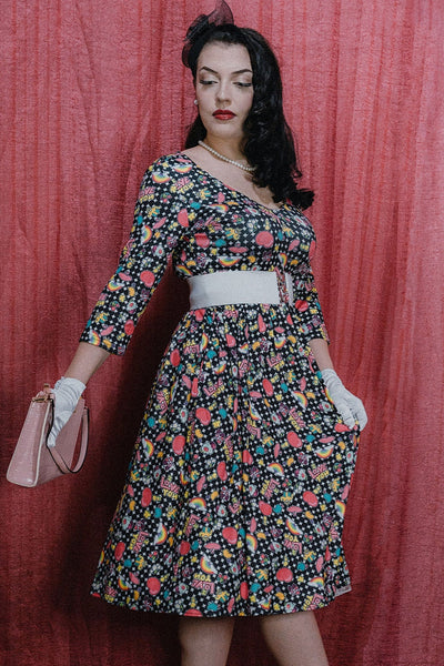 Billie Comfortable Knit Dress in Retro