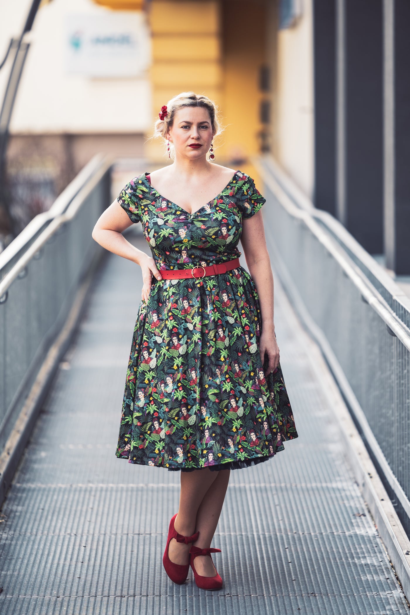 Lily Retro Off Shoulder Frida Kahlo Black Tropical Leaves Swing Dress
