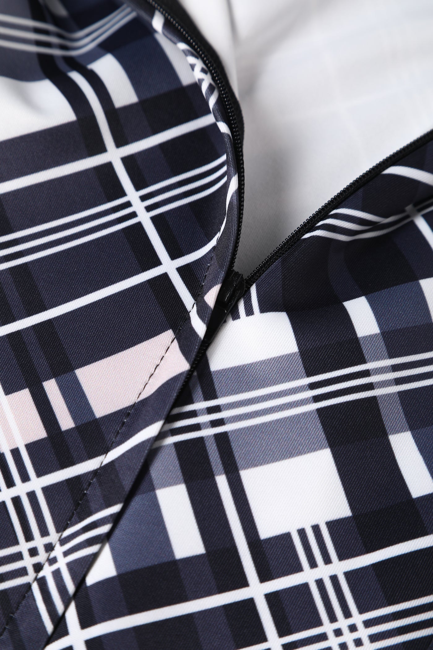 EU STOCK Toni Fitted Collared Vintage Dress in Black & White Tartan