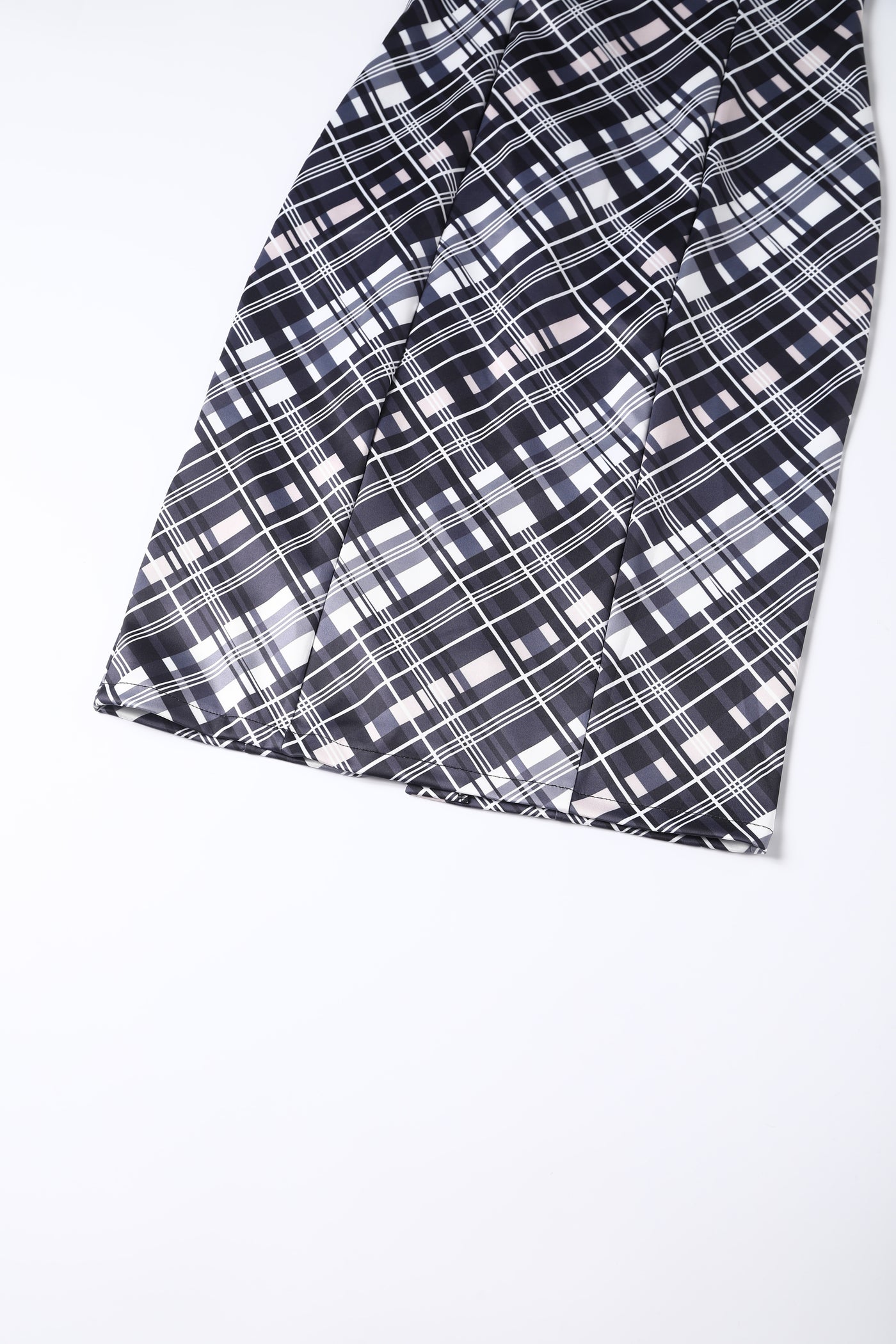 EU STOCK Toni Fitted Collared Vintage Dress in Black & White Tartan