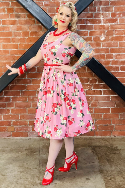 Amanda Strawberry Print Scoop Neck Dress in Pale Pink