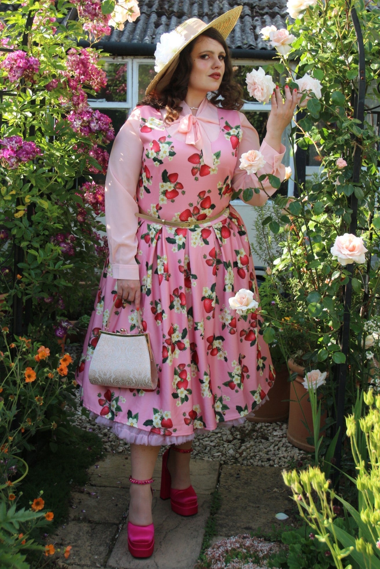 Amanda Strawberry Print Scoop Neck Dress in Pale Pink