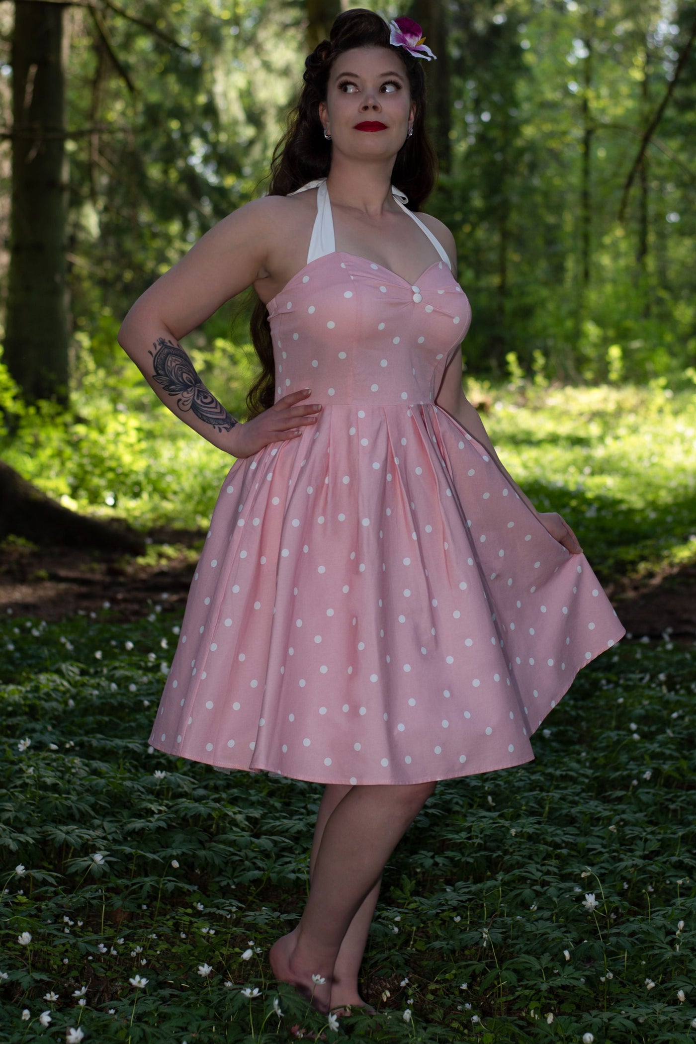 Sophia Rockabilly Halter Neck Swing Dress in Light Pink