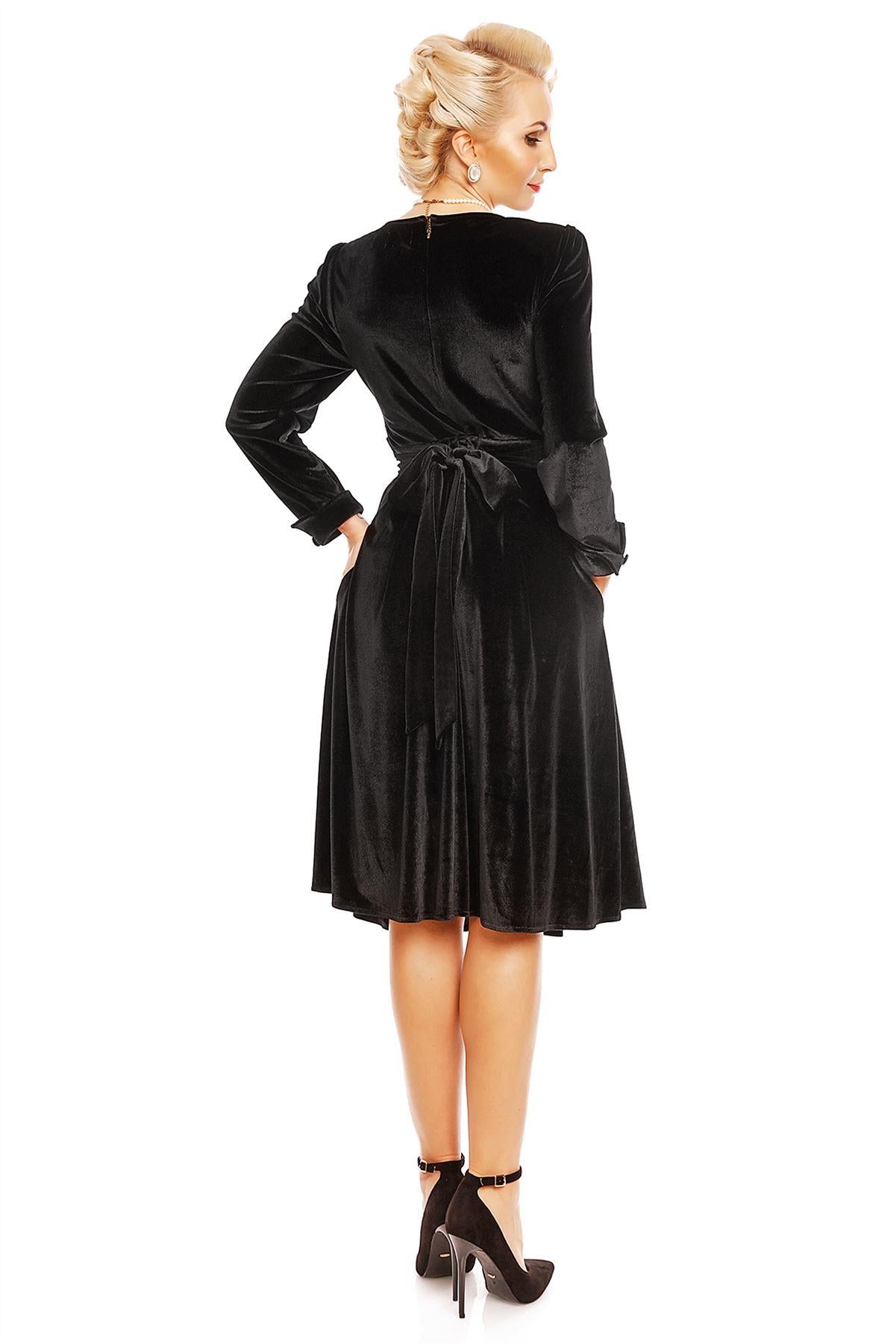 Katherine Swing Dress With Long Sleeves in Black Velvet