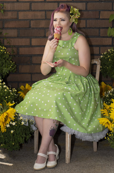 Annie Retro Polka Dot Dress In Pale Light Green/White