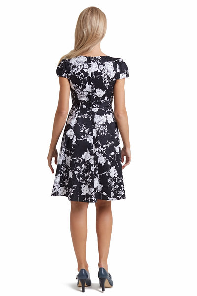 Claudia Monochrome Floral Swing Dress4