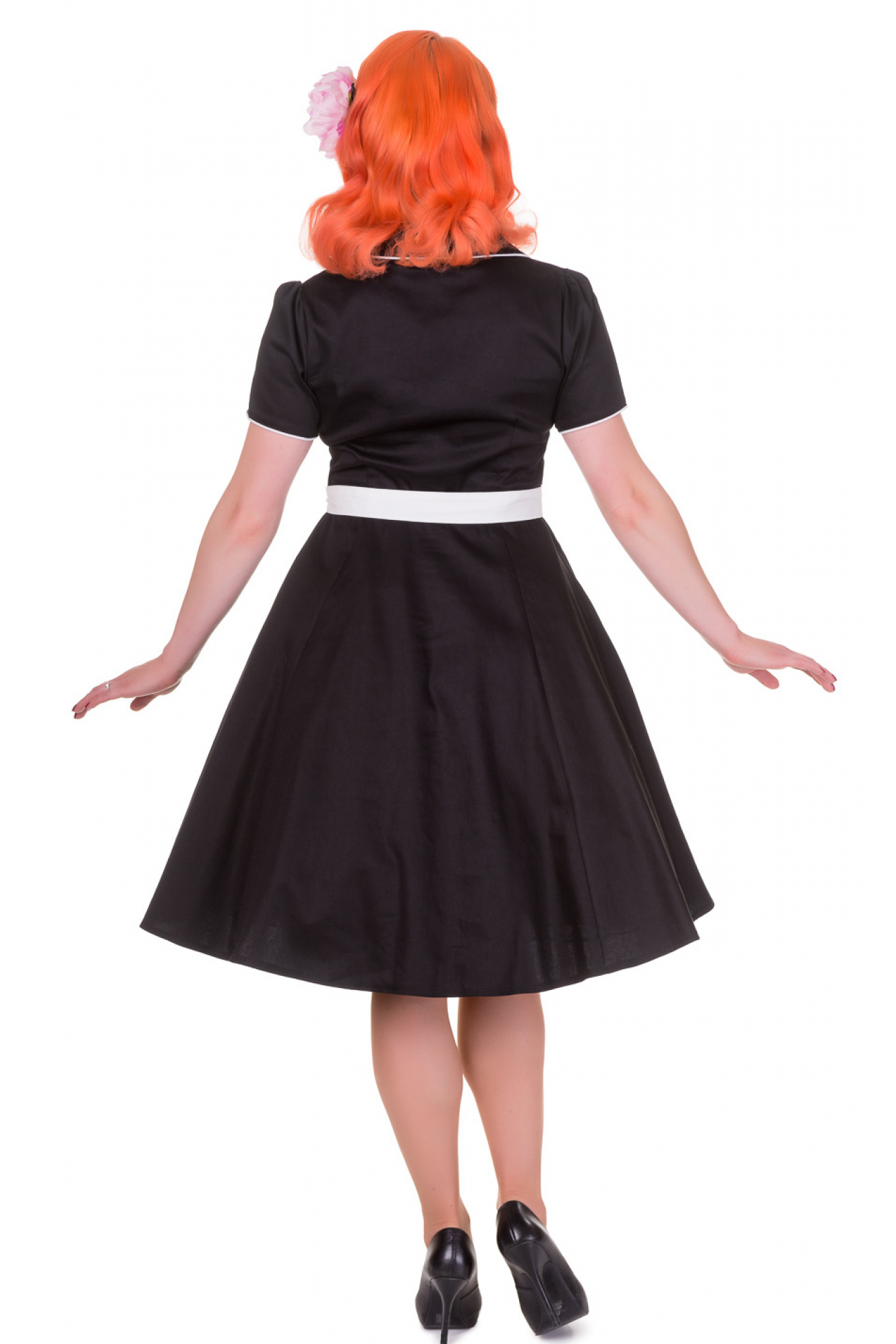 Penelope Retro Diner Dress in Black/White
