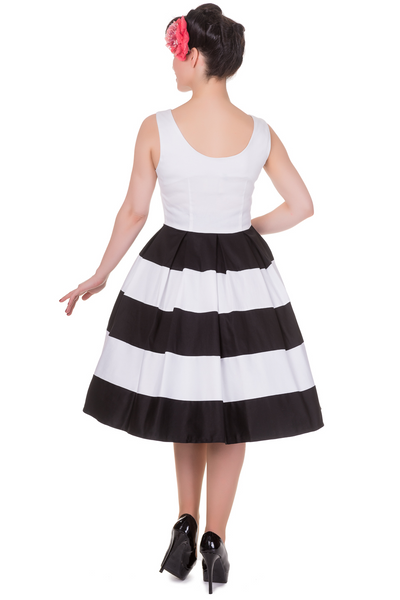 Adorable Striped Swing Dress in White-Black