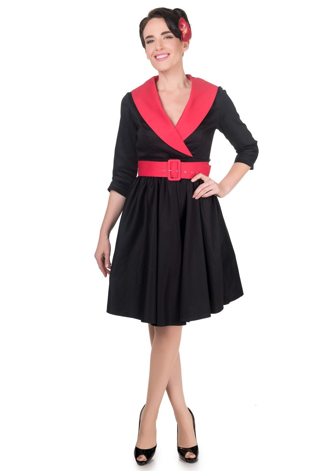 Long Sleeve 50's Vintage Dress in Black-Red