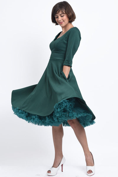Scarlette Long Sleeves Stretchy Dress in Green
