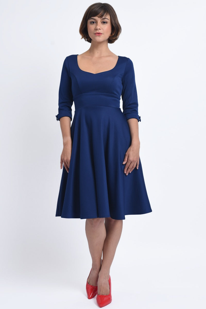 Scarlette Long Sleeves Stretchy Dress in Navy