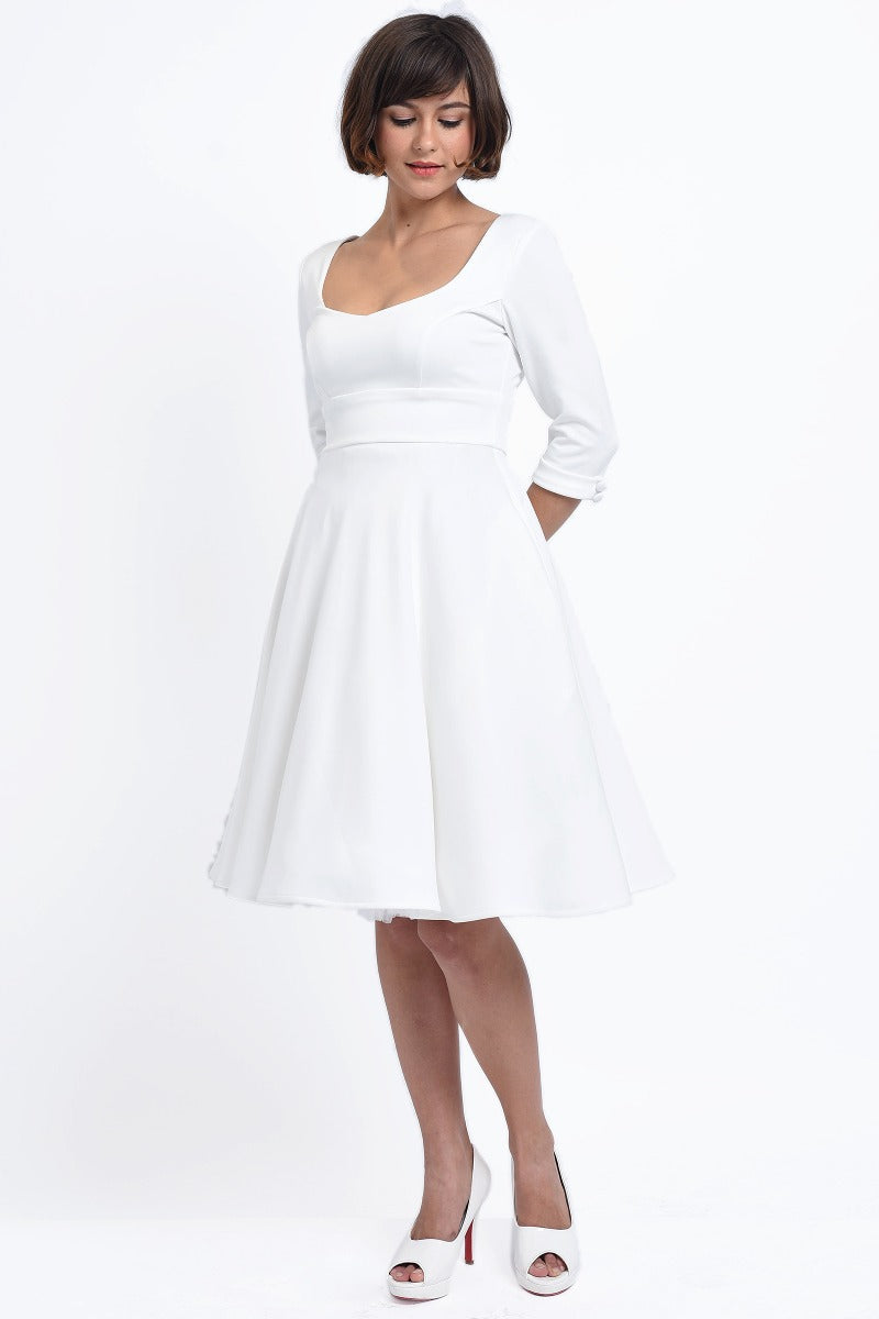 Scarlette Long-Sleeved Stretchy Dress-White