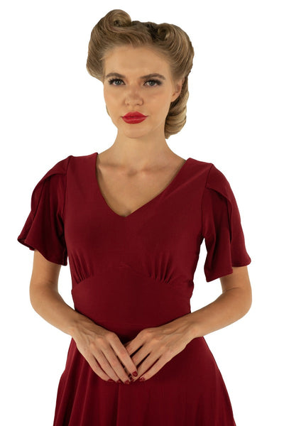 Claire Swing Dress With Short Sleeves in Red