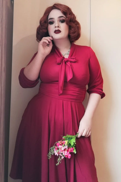 Woman's Vintage  Stretchy Burgundy Bow Tie Dress 