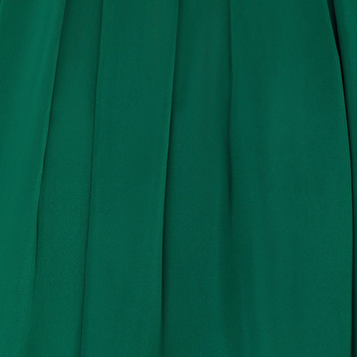 Amanda Scoop Neck Satin Swing Dress in Emerald Green